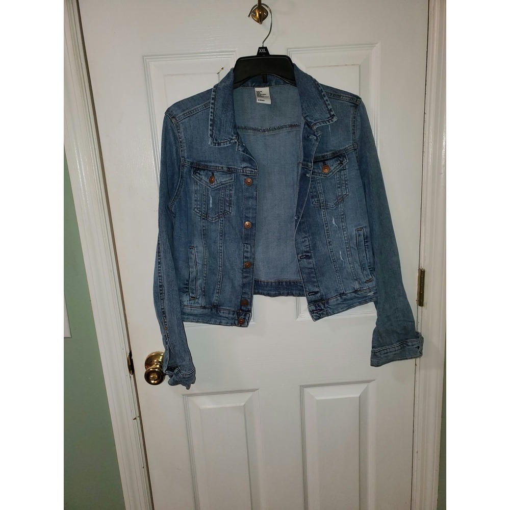 H&M &Denim Womens Medium Wash Distressed Jean Trucker Jacket Size 8